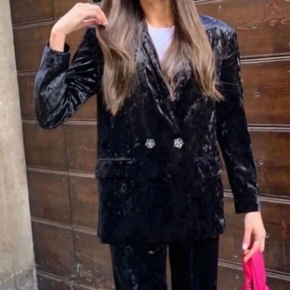NWT Zara Jewel Button Velvet Blazer - Picture 5 of 11